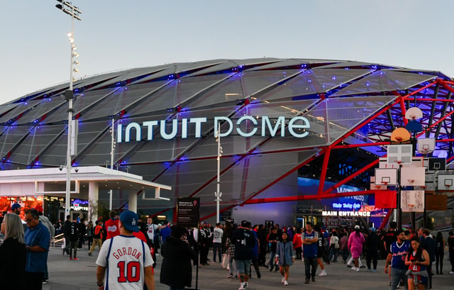 Los Angeles: Los Angeles Clippers Basketball Game Ticket