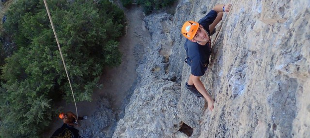 Visit Sesimbra Rock Climbing & Abseiling in Arrábida Natural Park in Palencia