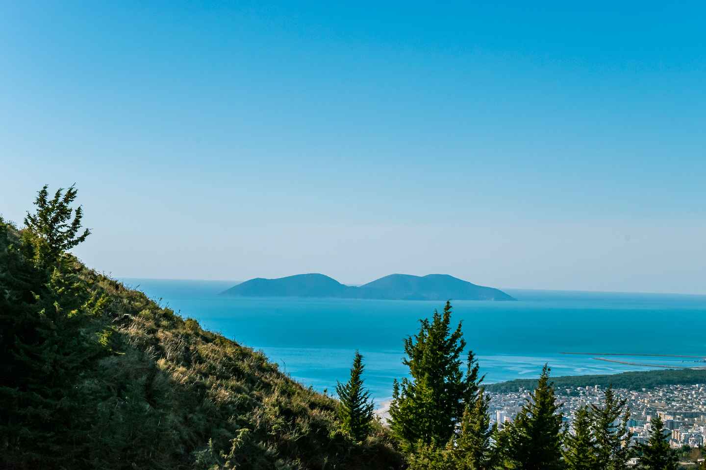 Vlorë: Speed Boat Trip to Karaburun Peninsula