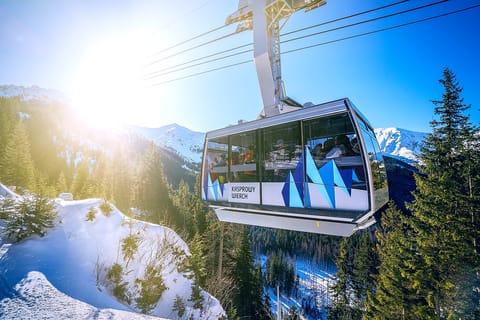 From Krakow: Kasprowy Wierch Cable car Zakopane Day Tour