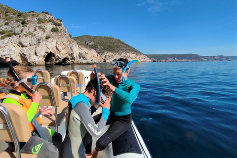 De Sesimbra: Exclusivo!!! Passeio de barco com snorkel e scooter no marDe Sesimbra: Novidade! Experiência de mergulho com scooter no mar