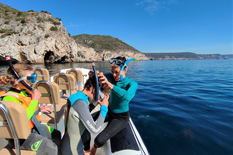 De Sesimbra: Exclusivo!!! Passeio de barco com snorkel e scooter no marDe Sesimbra: Novidade! Experiência de mergulho com scooter no mar