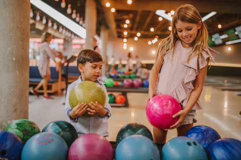 Maspalomas: inträdesbiljett till bowlingspelet på Holiday WorldSpel för 6 personer