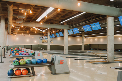 Maspalomas: toegangsbewijs bowlingsessie bij Holiday WorldSpel voor 6 personen