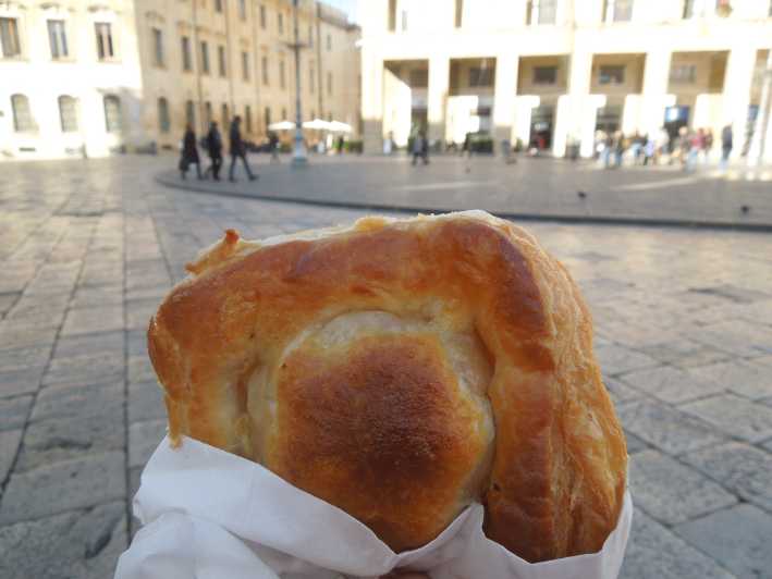 Lecce: Degustação de comida de rua e excursão a pé