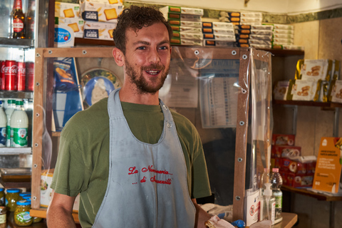 Roma: Tour gastronomico romano di Trastevere guidato a piediTour gastronomico di Trastevere in piccoli gruppi