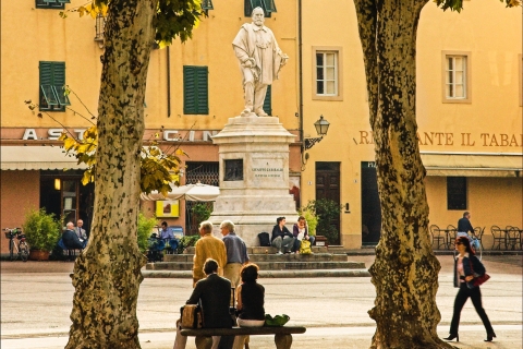 Highlights of Lucca - Visite guidée en petit groupeVisite privée en allemand