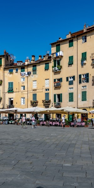 Lucca, Guided Small Group Highlights Walking Tour - Housity