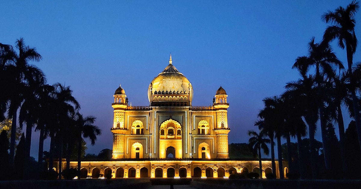 Delhi Heritage Walking Tour bei Nacht mit Abendessen GetYourGuide