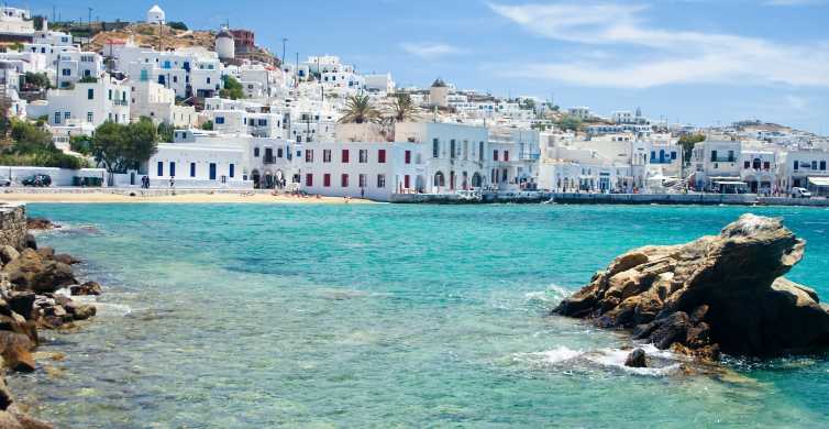 Glamourous Mykonos: A Fusion of Global Brands and Local Treasures