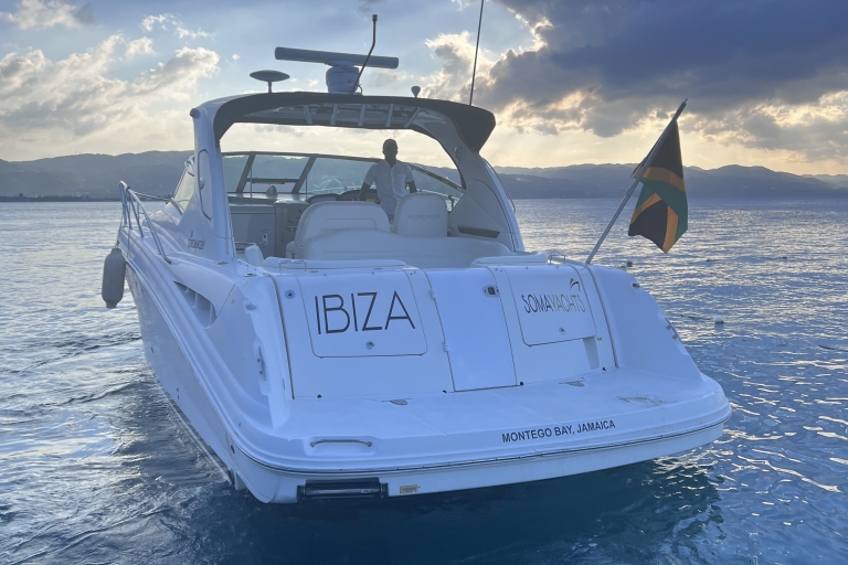 Montego Bay : Expérience en yacht privé avec plongée en apnée