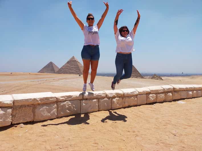 Tour to explore pyramids of giza,step pyramids and Memphies