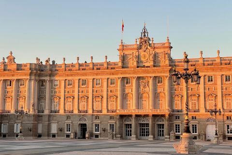 Madrid: tour guiado a pie de la ciudad y el Palacio Real con acceso sin colas