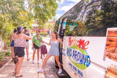 Broome: Matso's Brewery, Museum & Crocodile Park Combo Tour