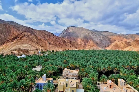 Muscat: Green Mountain with Castle, Fossil & Villages Tour