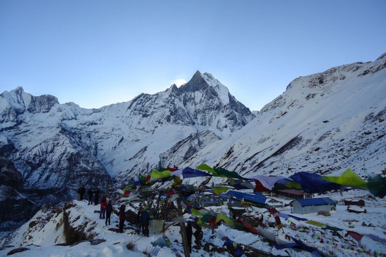 Pokhara: Caminhada de 7 dias e 6 noites no acampamento base do Annapurna HimalayasExcursão particular de trekking com refeições incluídas.