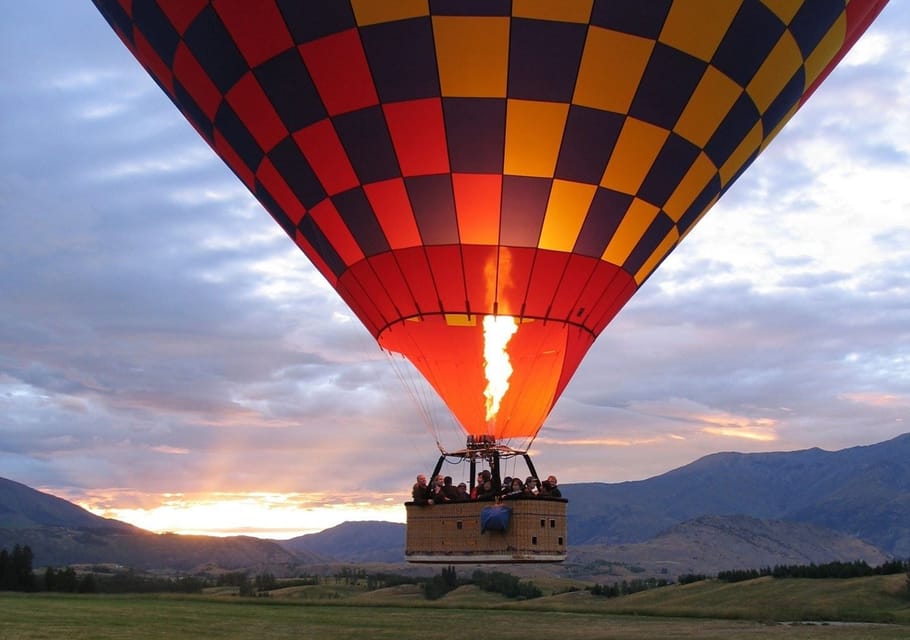 Kappadokien Cat Valley Hei Luftballonfahrt Bei Sonnenaufgang