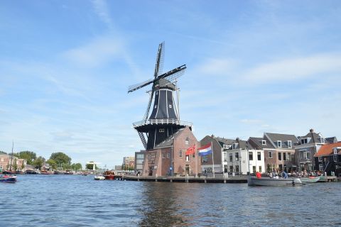 Trip to Haarlem, Zaanse Schans and Volendam from Amsterdam