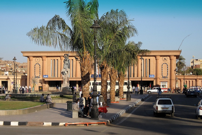 Aswan: Traslado particular de/para a estação de trem de AswanAswan: Traslado privado de/para a estação de trem de Aswan