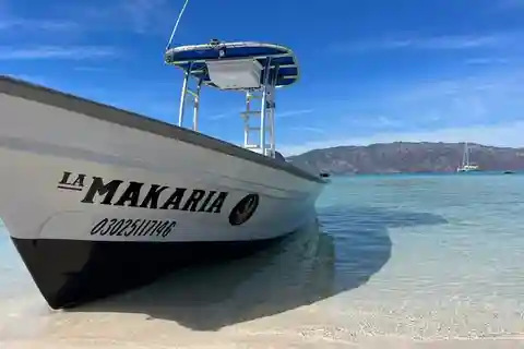 Loreto: Speedboat Tour with Swimming, Snorkeling and Picnic