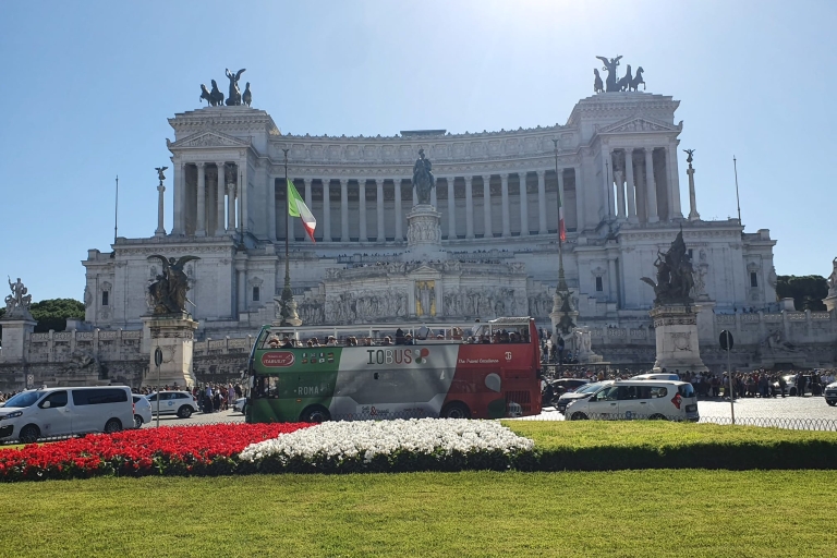 Rom: Kolosseum-Eintrittskarte und Hop-On-Hop-Off-Bus-TicketRom: Skip-the-Line Kolosseum & 1-Tages Hop-On Hop-Off Tickets