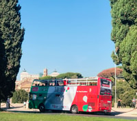 Roma, Tour a piedi & Biglietto Hop-On Hop-Off - Hizvo