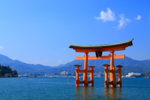 Von Osaka oder Kyoto aus: Hiroshima und Miyajima 1 Tag BustourAus Osaka