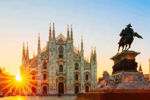 Milan: Guided Walking Tour with Duomo and the Last Supper