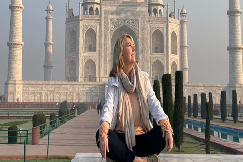 From Delhi: Agra Private Tour with Fast Entry to Taj mahal