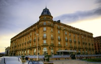 Desde Bilbao, San Sebastián y Hondarribia Minibus Tour - Hizvo