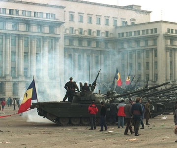 Bucharest: Communism and History Guided City Walking Tour