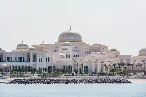 Dubai: Visita a la Mezquita del Jeque Zayed, Qasr Al Watan con traslado