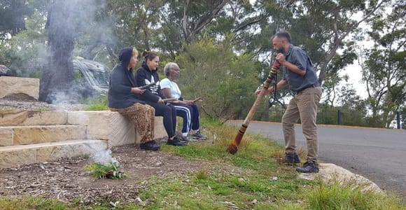 Blue Mountains: Aboriginal Experience Day Tour from Sydney