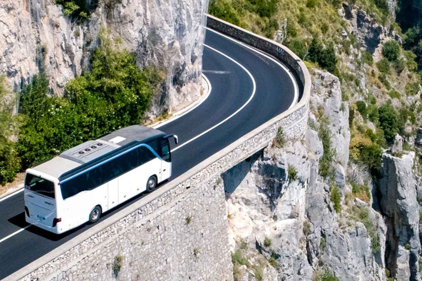 那不勒斯机场至索伦托海岸单程接驳