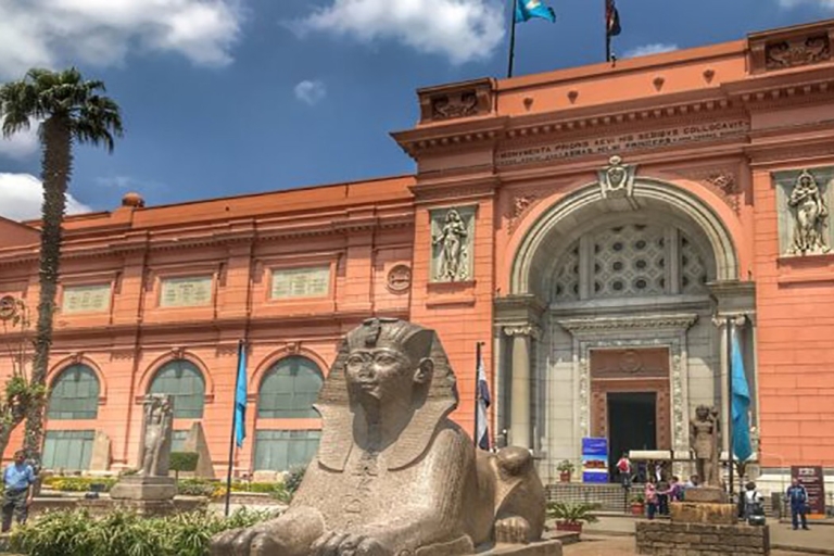 Ab Port Said: Pyramiden und Ägyptisches Museum GanztagestourTagestour nach Kairo und zu den Pyramiden ab Port Said Hafen