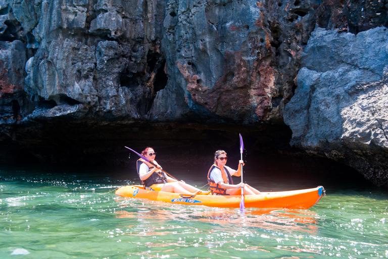 Ang Thong: Marine Park Full-Day Kayaking & Snorkeling Tour
