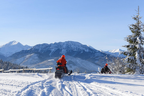 Zakopane: Wyprawa na skuterach śnieżnych i opcjonalne ognisko1-godzinna wycieczka – jednoosobowy skuter śnieżny