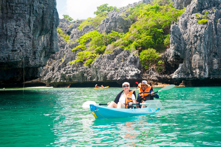 Ang Thong: Marine Park Full-Day Kayaking & Snorkeling Tour