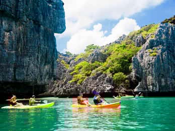 Ang Thong: Ganztagestour zum Kajakfahren und Schnorcheln im Meerespark