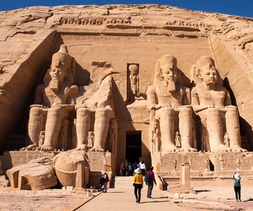Luxor: Abu Simbel Temple Private Guided Day Trip with Lunch