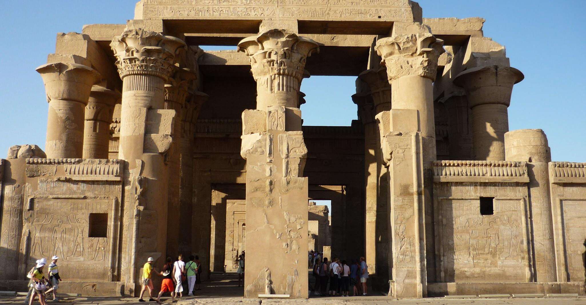 Excursão diurna a Aswan, Edfu e Kom Ombo com transferência de Luxor - Hizvo