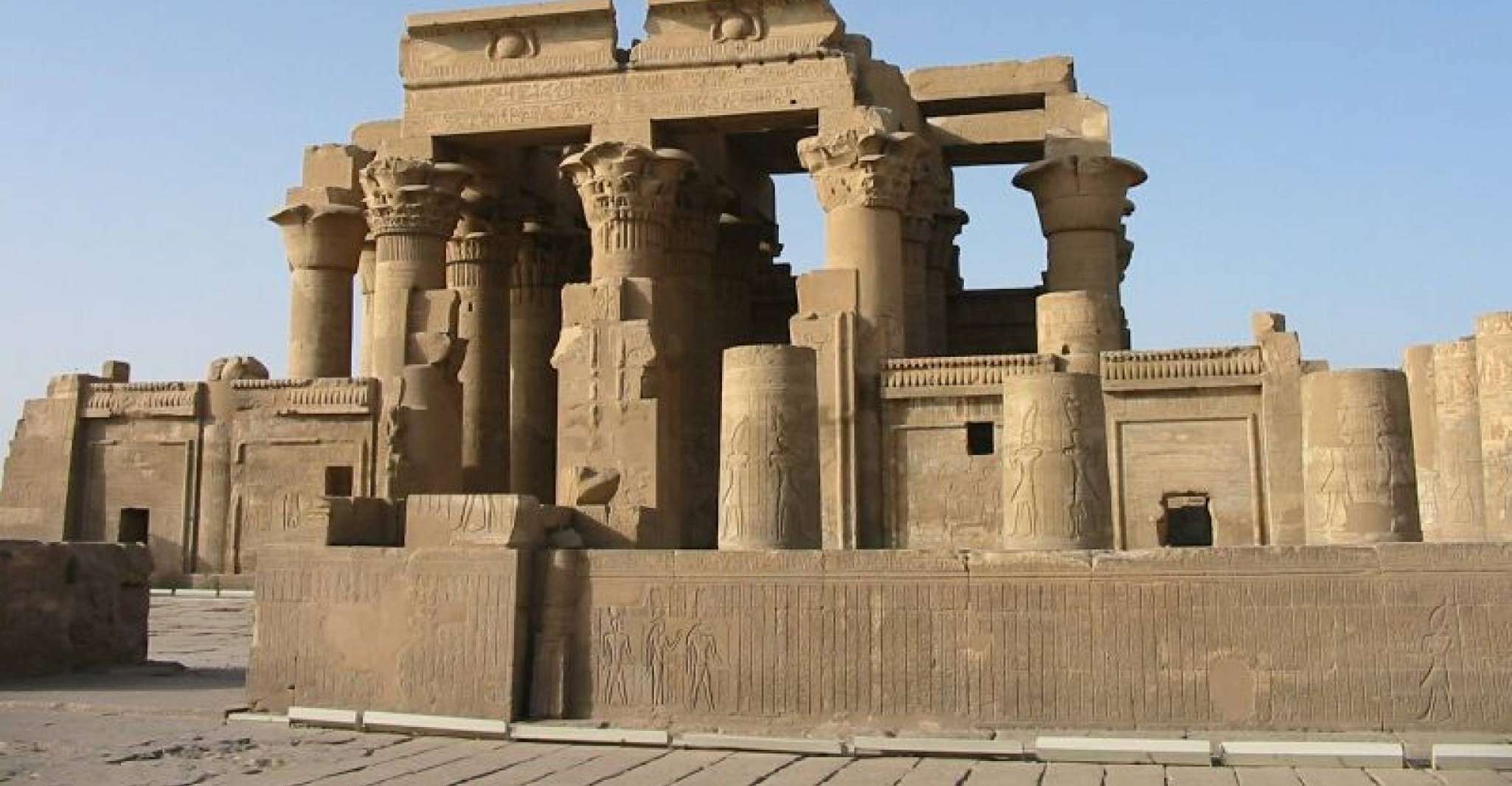 Excursão diurna a Aswan, Edfu e Kom Ombo com transferência de Luxor - Hizvo