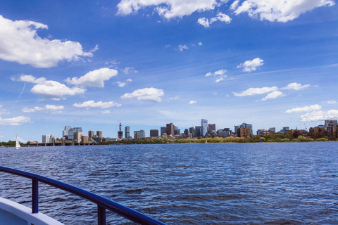Boston: Charles River Sightseeing Cruise