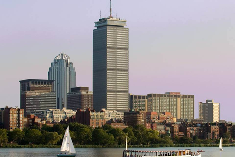 Boston: Charles River Sightseeing Cruise
