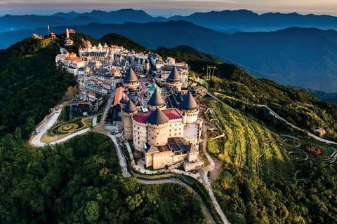 From Da Nang: Ba Na Hills and Golden Bridge Day Trip by Car