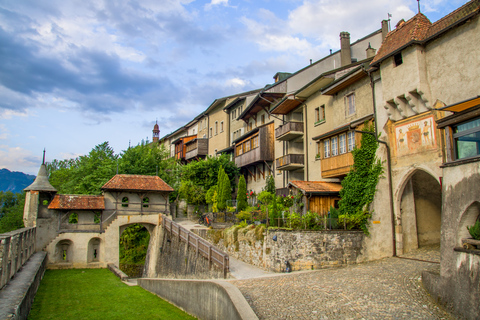 Gruyères, Fromagerie et Maison Cailler depuis Interlaken