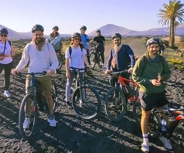 Lanzarote: Timanfaya Volcanic Natural Park E-Bike Tour