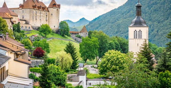 Tagestour von Bern nach Gruyères, Käserei und Maison Cailler