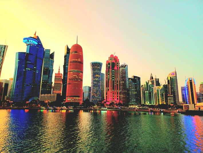 Doha: tour notturno privato della città con prelievo in hotel/aeroporto