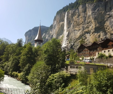 Interlaken: Lauterbrunnen & Mürren Village Small Group Tour
